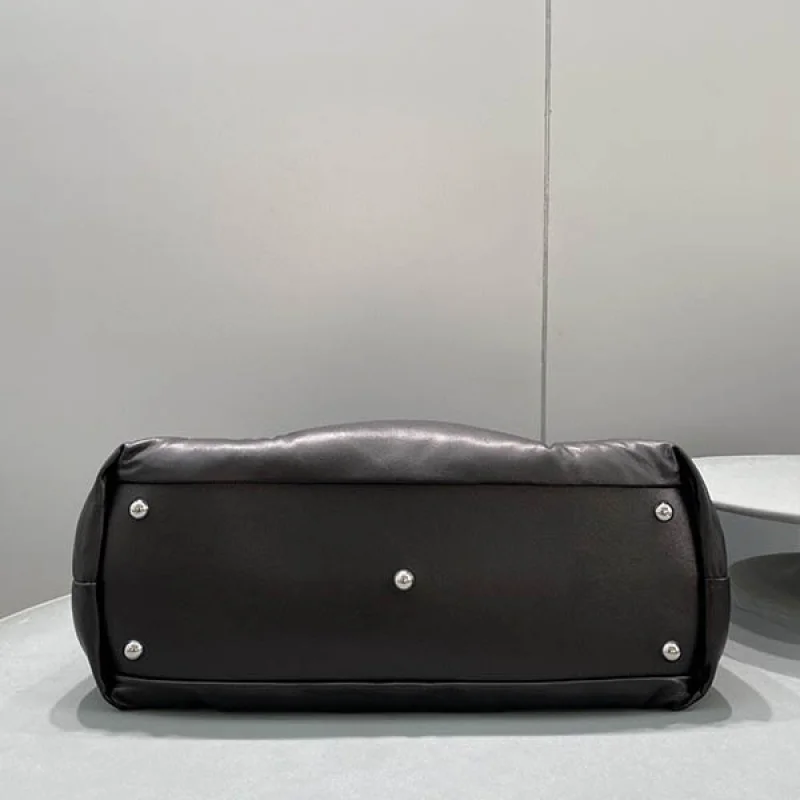 争奪戦 メゾン マルジェラ Glam Slam グラムスラム トート 偽物 S56WC0126P