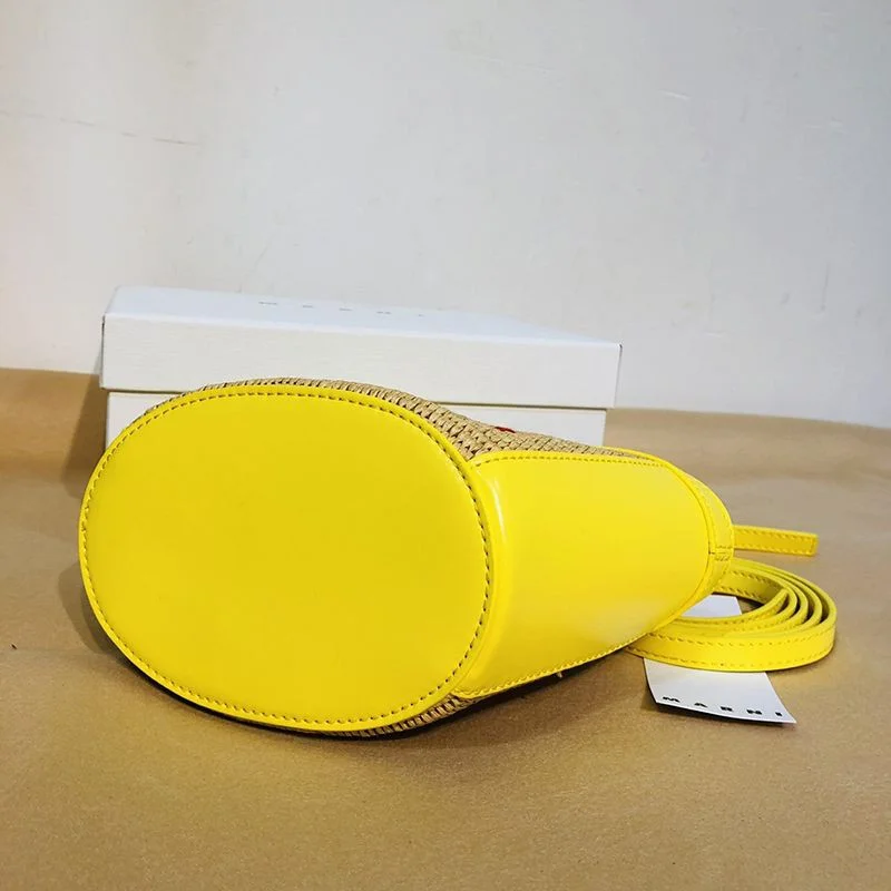 大人気!!新色 マルニ TROPICALIA マイクロ かごバッグ コピー マルニ ハンモックバッグ mab37012