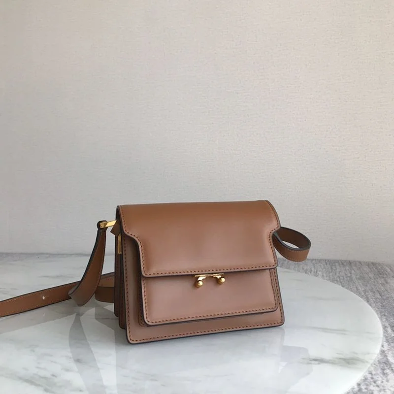 21-22AW 限定希少 マルニ バッグ偽物 ☆trunk bag トランクバッグ mag92478