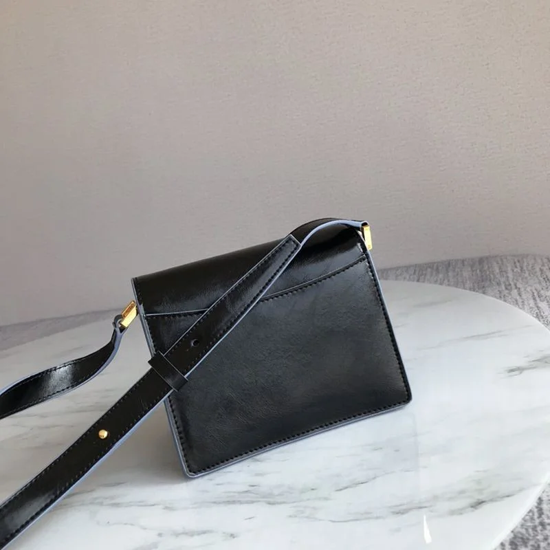 超希少！マルニ バッグ偽物 ☆trunk bag トランクバッグ コピー maw68725