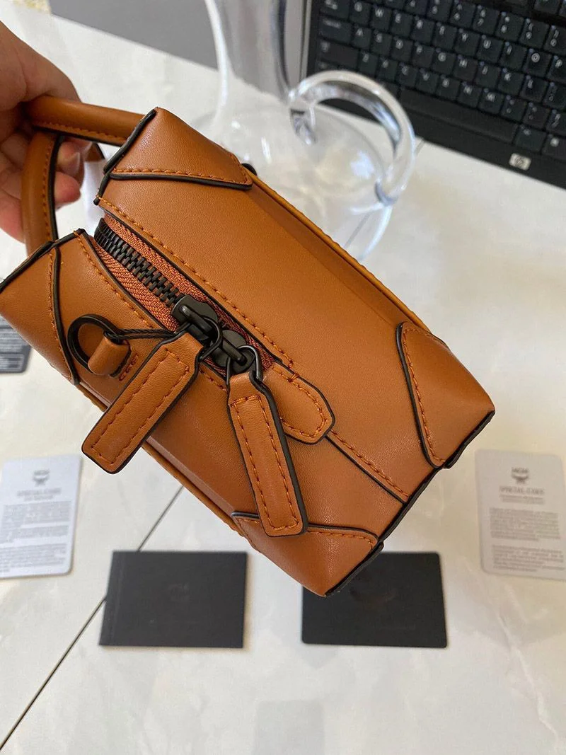 ★日本!!人気！MCM ハンド コピー/斜め掛けショルダーバッグ ボストン mcd65948