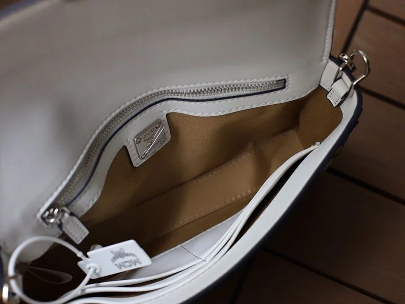 定番人気 MCM クロスボディ ショルダーバッグ コピー mcg44564
