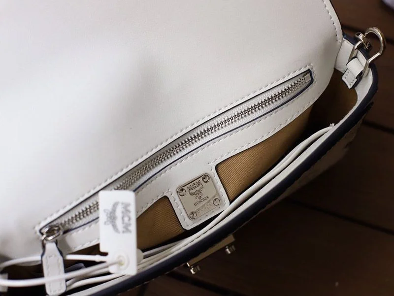 定番人気 MCM クロスボディ ショルダーバッグ コピー mcg44564
