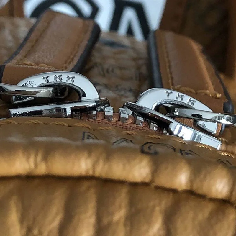 人気 ギフトに最適♪ MCM リュック 偽物 エムシーエム バックパック mcl01935