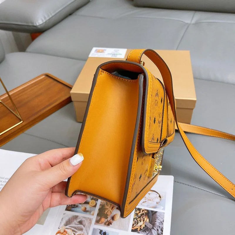 新作100%実物写真 MCM クロスボディ ショルダーバッグ偽物N級品 mcw71368