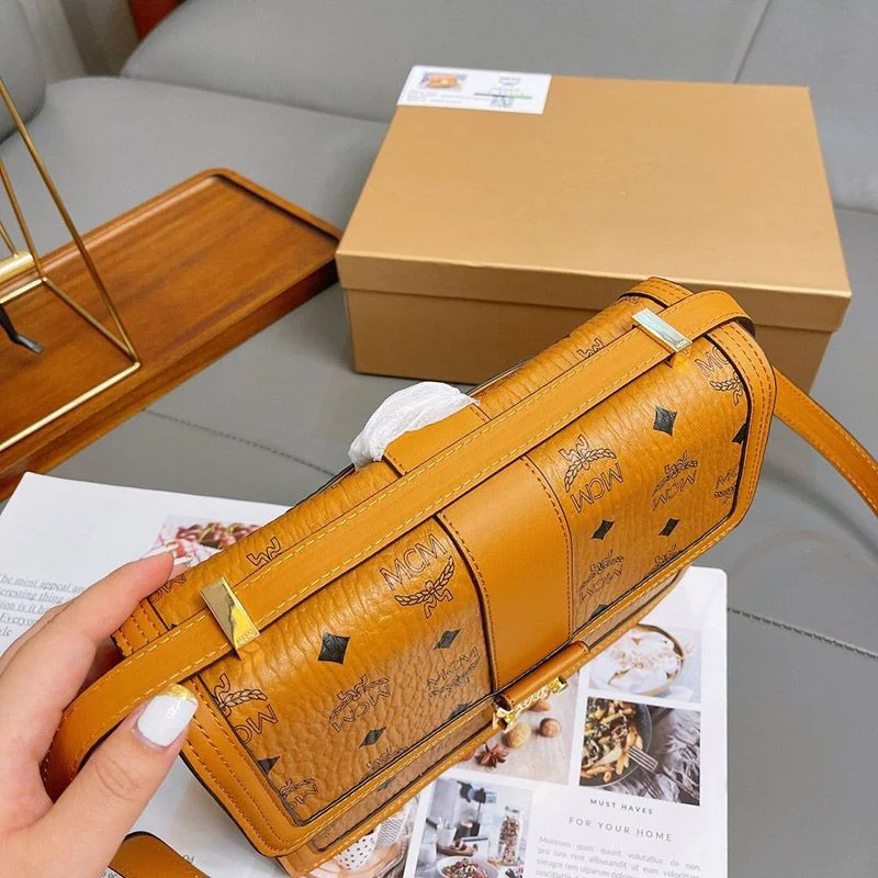 新作100%実物写真 MCM クロスボディ ショルダーバッグ偽物N級品 mcw71368