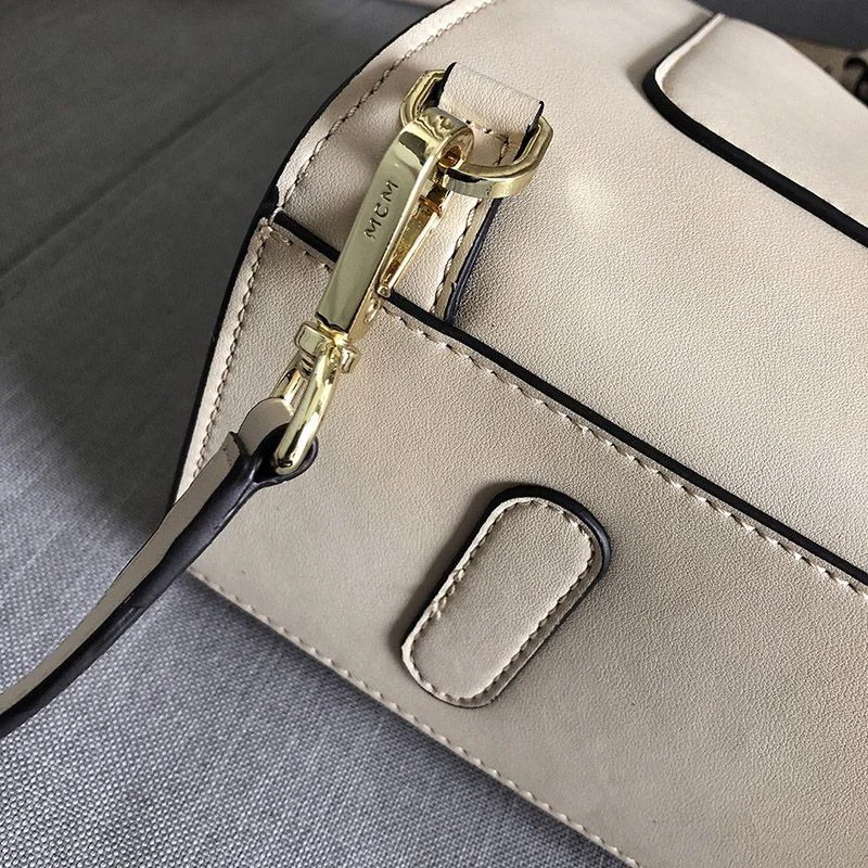 目を惹くカラー MCM リュック スーパーコピー エムシーエム バックパック mcw75630