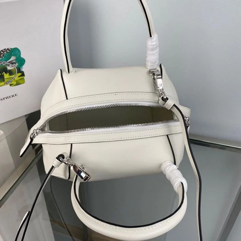 春もの新作プラダ スモール ブラッシュドレザー ハンドバッグ 偽物 1BA366ZO6F03AJ