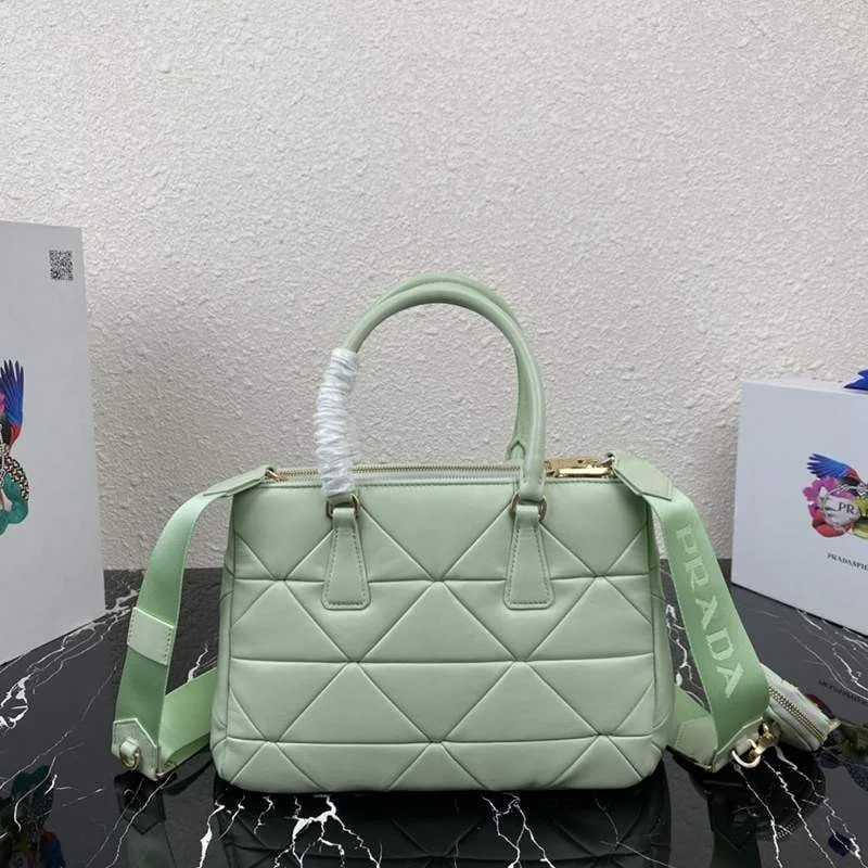 大人気!!新色 プラダ ショルダーバッグ ブランド激安 【追跡付】 puq87786