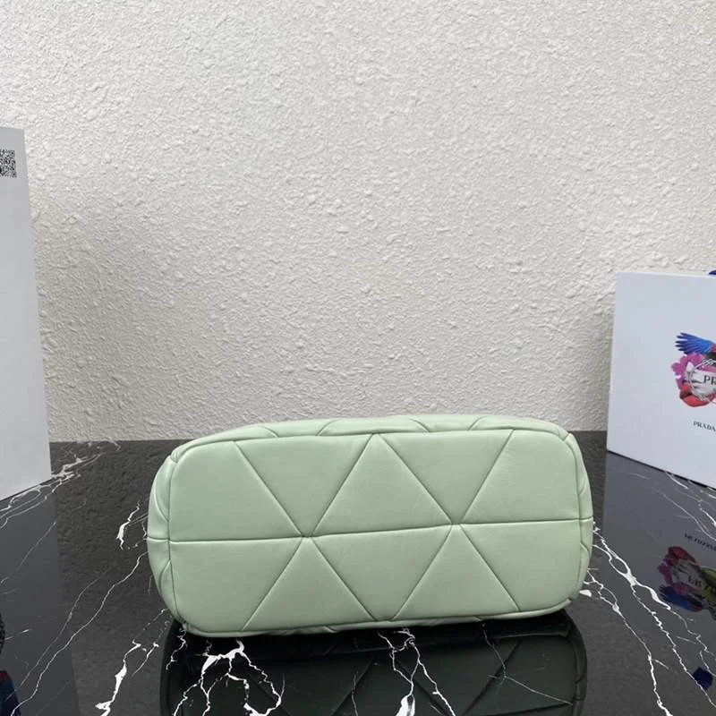 大人気!!新色 プラダ ショルダーバッグ ブランド激安 【追跡付】 puq87786