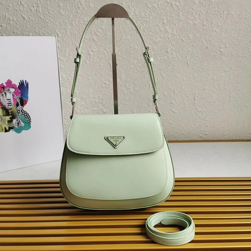 《大人気》プラダ★フラップ付きクレオショルダーバッグ コピー puy98195