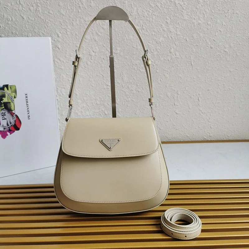 ★日本!!人気!プラダ★フラップ付きクレオショルダーバッグ コピー puf06475