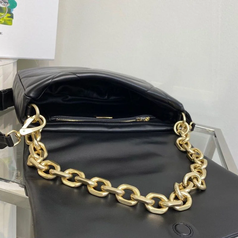 希少色【プラダ】パデッドナッパ レザー ショルダーバッグ 偽物 pug85064