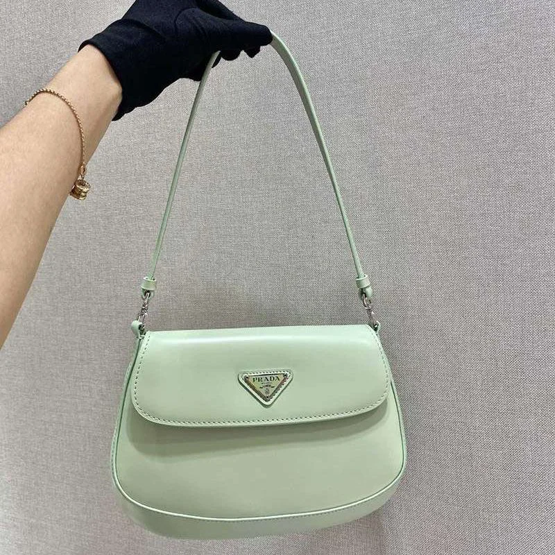 信用第一♪プラダ★フラップ付きクレオショルダーバッグ コピー送料込 pug57927