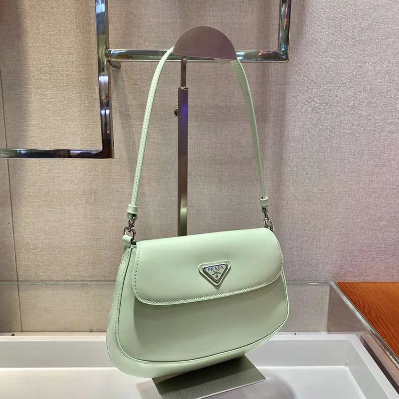 信用第一♪プラダ★フラップ付きクレオショルダーバッグ コピー送料込 pug57927