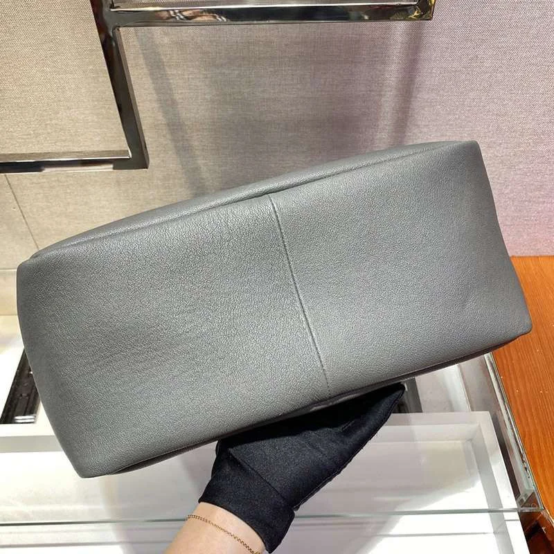 定番 入手困難品!プラダ カーフ ハンドバッグ コピー pud53340