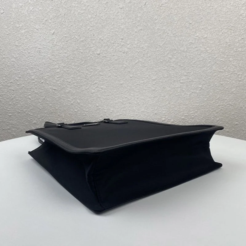 超希少!プラダ ナイロン コピー&レザー ショッピングバッグ 新作 1BG363