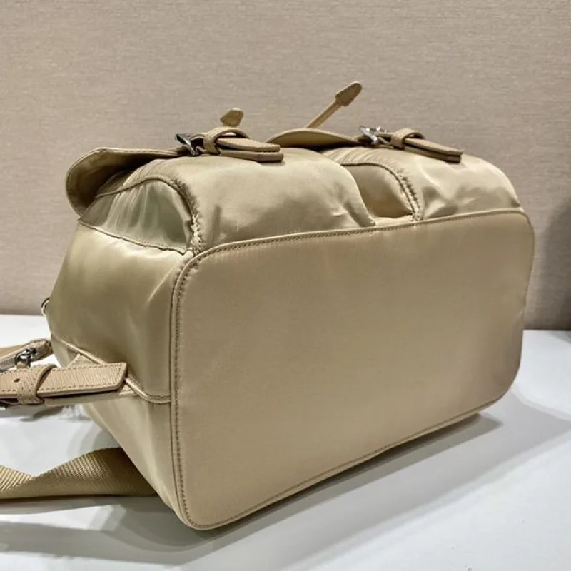 世界中で大人気♪プラダ Re-Nylon ミディアム バックパック コピー 1BZ811RV44F0F24