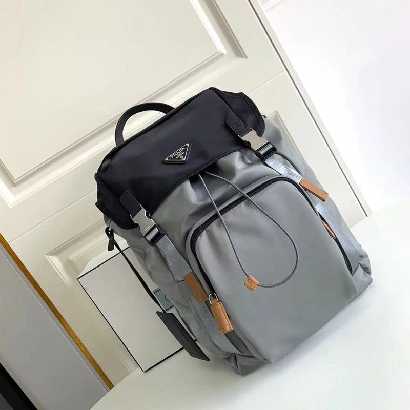 世界中で大人気♪プラダ バッグパック リュック コピー 2VZ135T