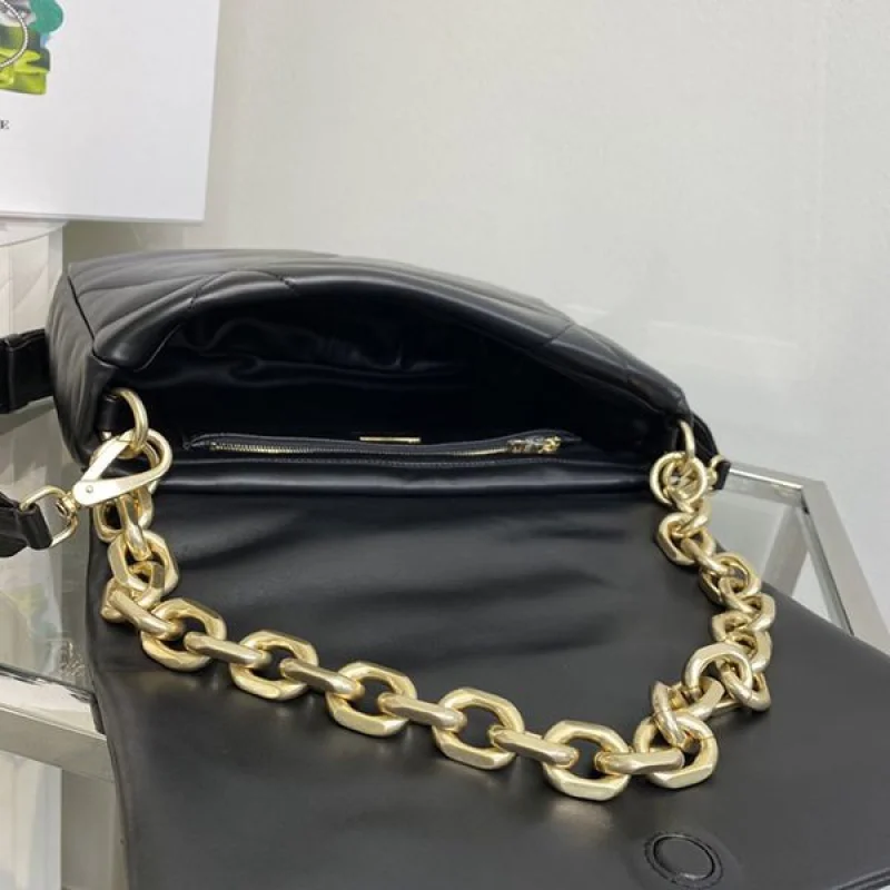 高級ブランドプラダ コピー パデッドナッパレザー ショルダーバッグ pud16268