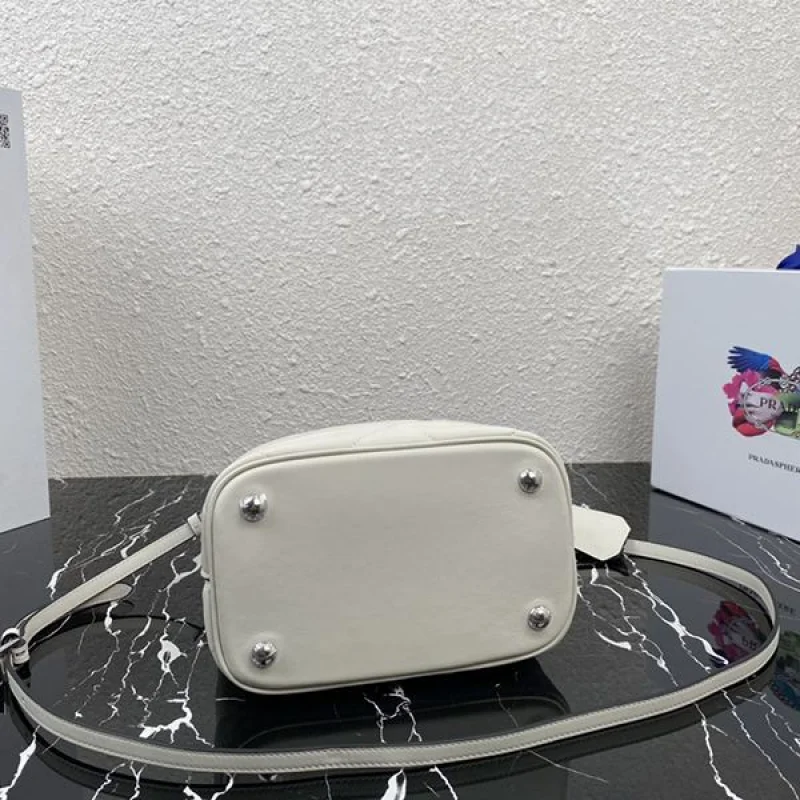 ハイブランド コラボ 2022プラダ ロゴ ハンドバッグ ショルダーバッグ コピー pug88292