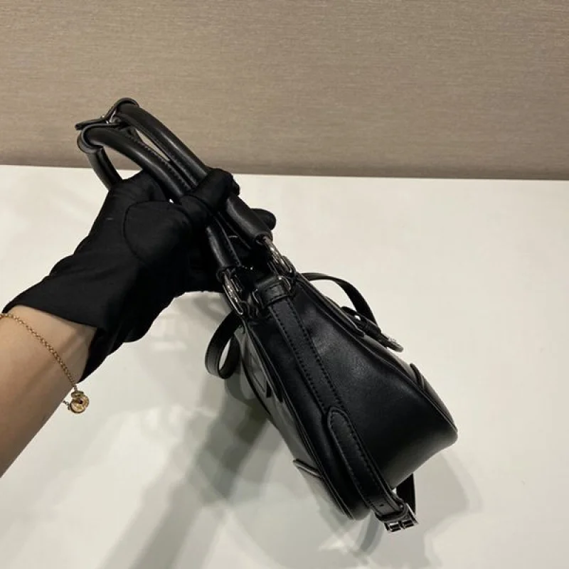 稀少プラダ スーパーコピー ムーン リナイロン&レザーバッグ 5色 puk40084
