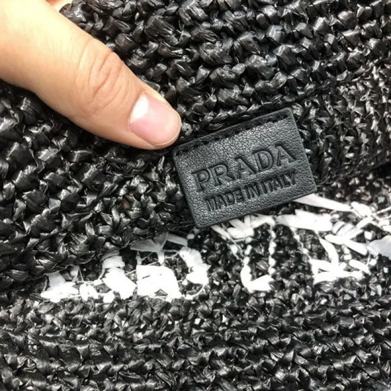 超希少!プラダ かごバッグ 付録 ラフィアトート 偽物 スモールサイズ pul62215