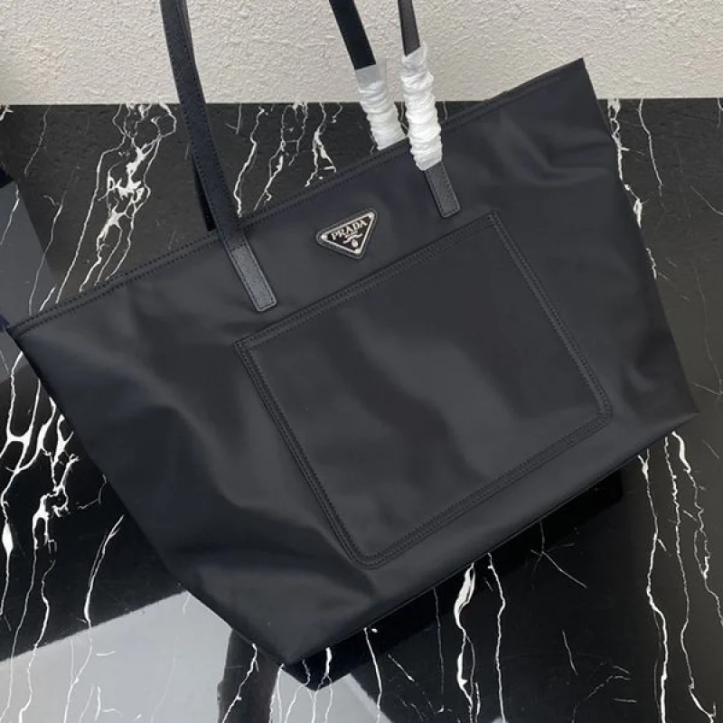希少プラダ Re-Nylon トートバッグ コピー レザー ロゴ pum25160