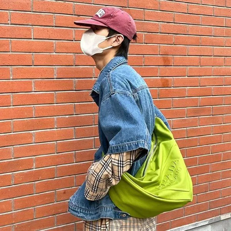 超希少!プラダ トライアングル キャンバスバッグ コピー pum89873