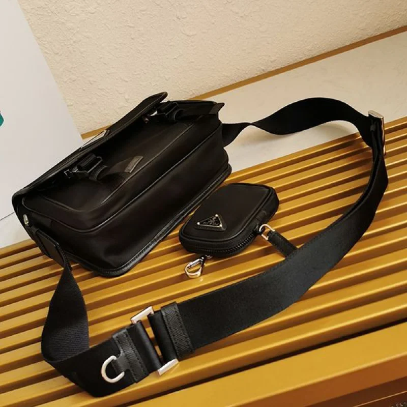 高品質プラダ Re-Nylon x サフィアーノレザー ショルダーバッグ 偽物 pun61743