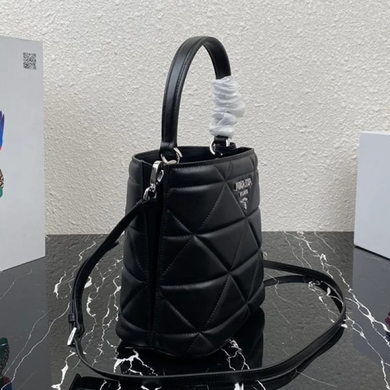 注目★プラダ ロゴ ハンドバッグ ショルダーバッグ コピー puq26310