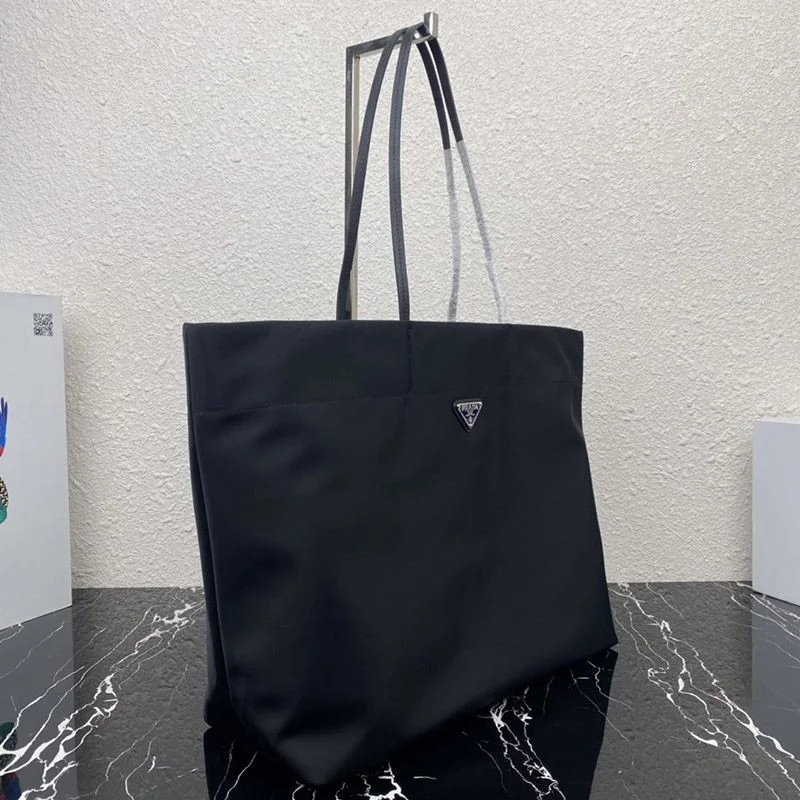 超希少!【プラダ】プラダ*Re Nylon 偽物サフィアーノレザー トートバッグ pus78470