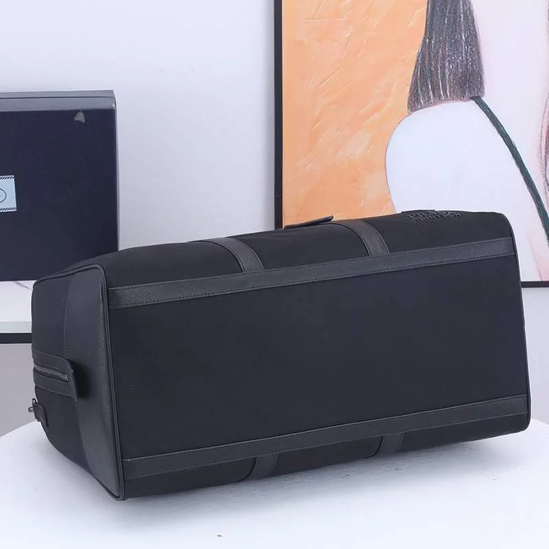 ギフトに最適♪プラダ ブラッシュドナイロンハンドバッグ スーパーコピー pus87104
