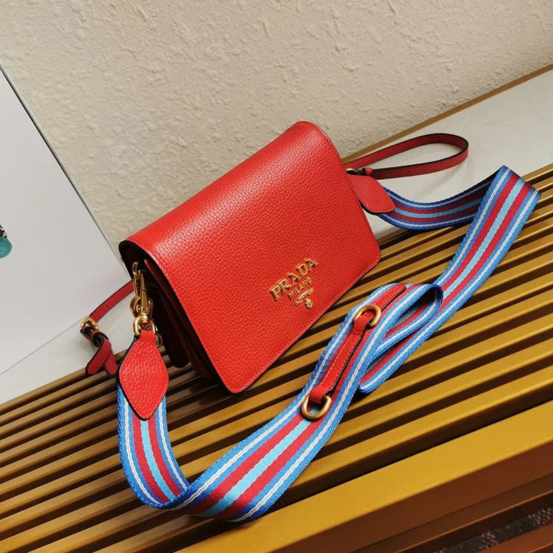 ★日本!!人気!21AW sale /プラダレザーショルダーバッグ コピー【追跡付】 put77724