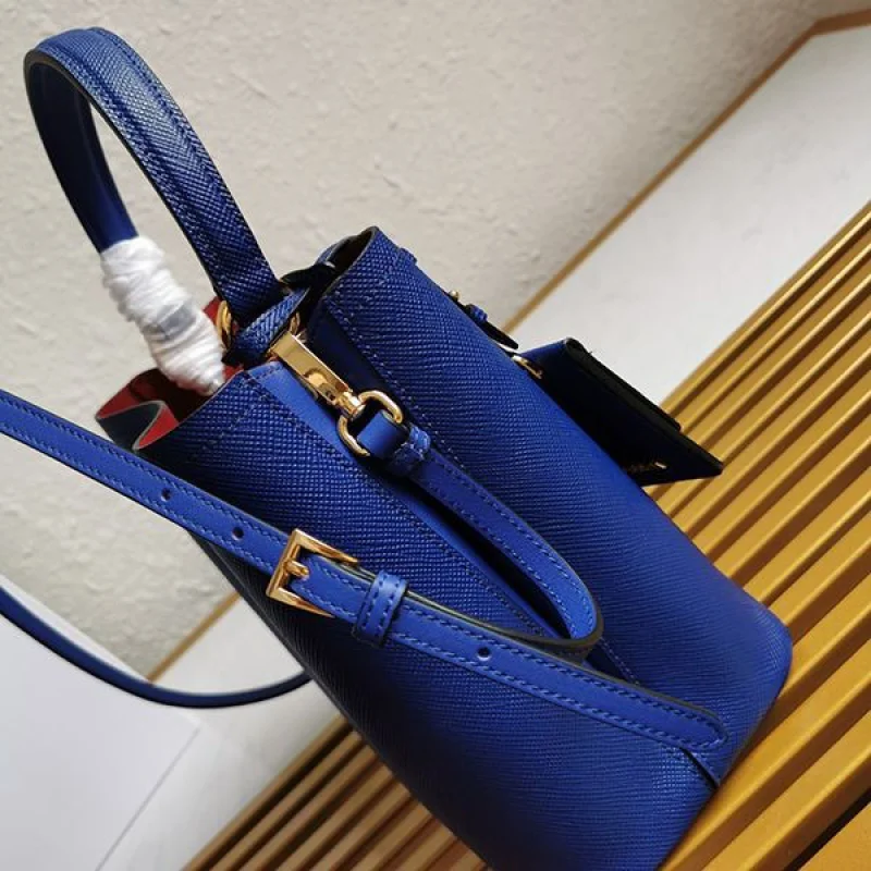 可愛いプラダ コピー パニエ サフィアーノレザー バッグ ハンドバッグ 5色 1BA212 puu32582