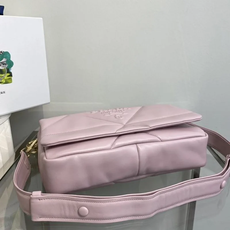 n級品 おすすめプラダ コピー パデッドナッパレザー ショルダーバッグ puz72378