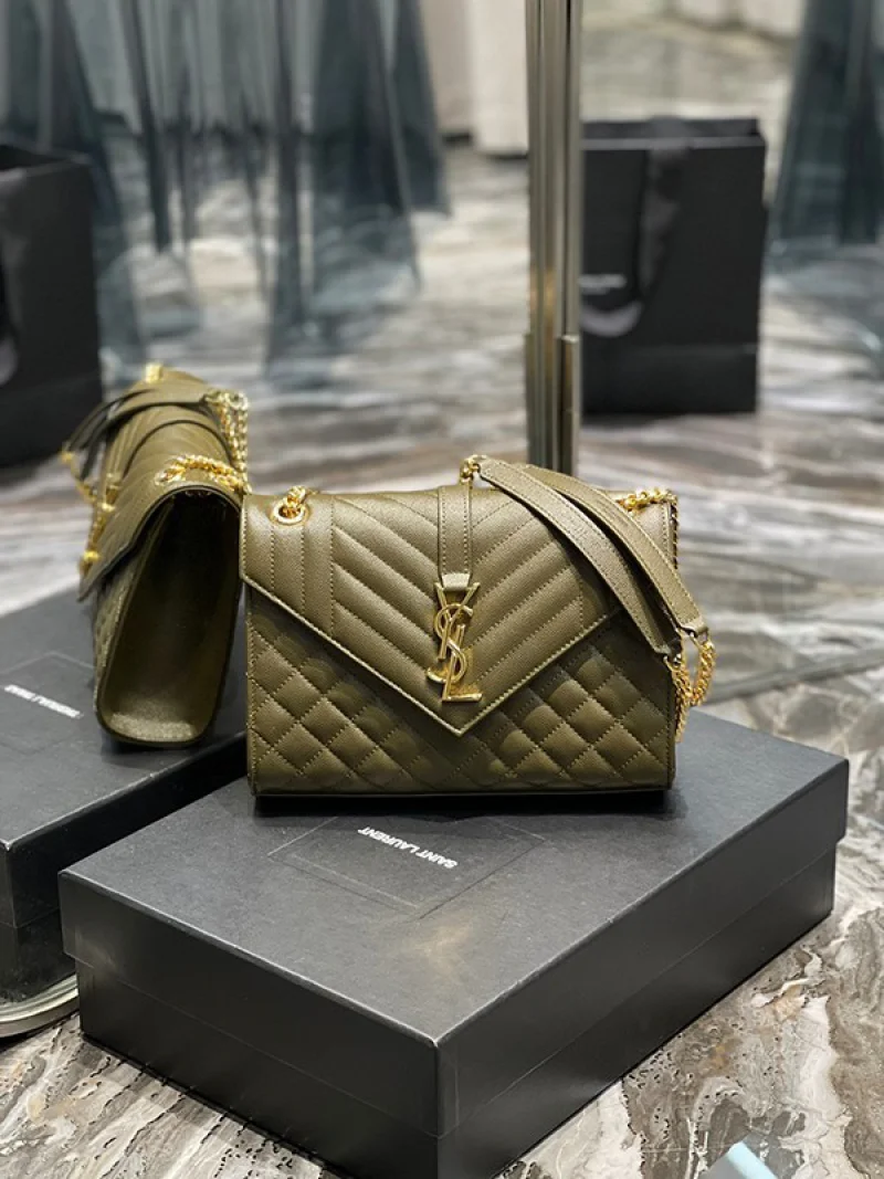 人気急上昇サンローラン ショルダーバッグ コピー★YSLエンベロープ チェーンバッグ ミディアム 487206BOW911000