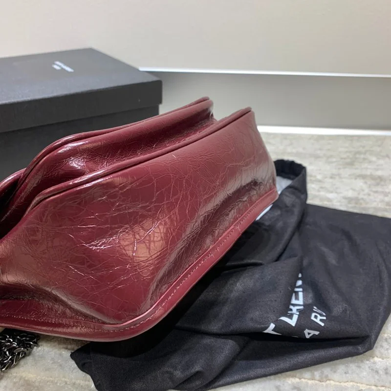 21AW新作サンローラン ショルダーバッグ コピー ニキ ミディアム クリンクルヴィンテージレザー 2モデル 6331580EN04100
