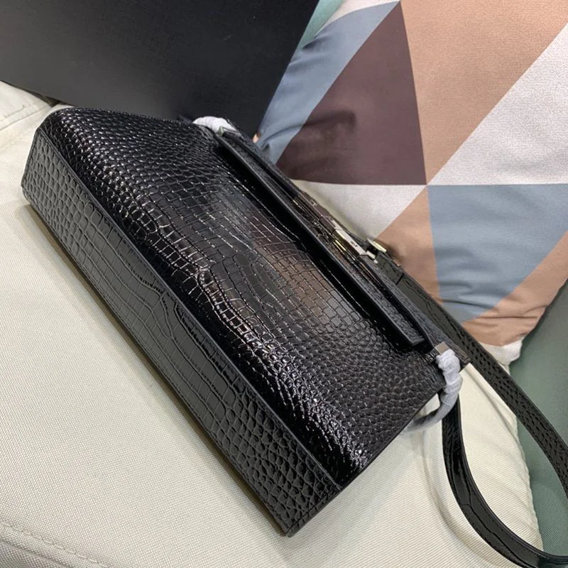 希少色サンローラン マンハッタン ショルダーバッグ スーパーコピー Saa79577