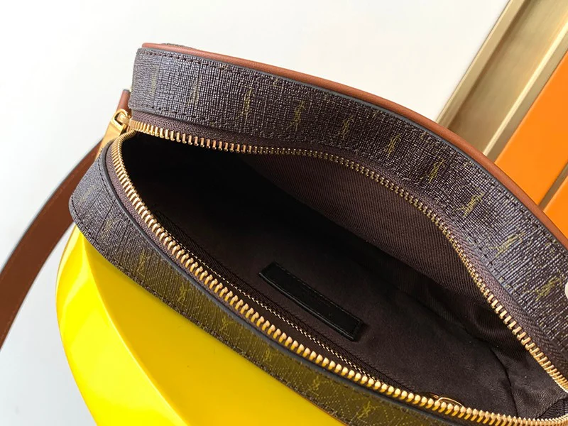 大人気!サンローラン ショルダーバッグ コピー☆ルー キルティングレザー カメラバッグ Sac85306