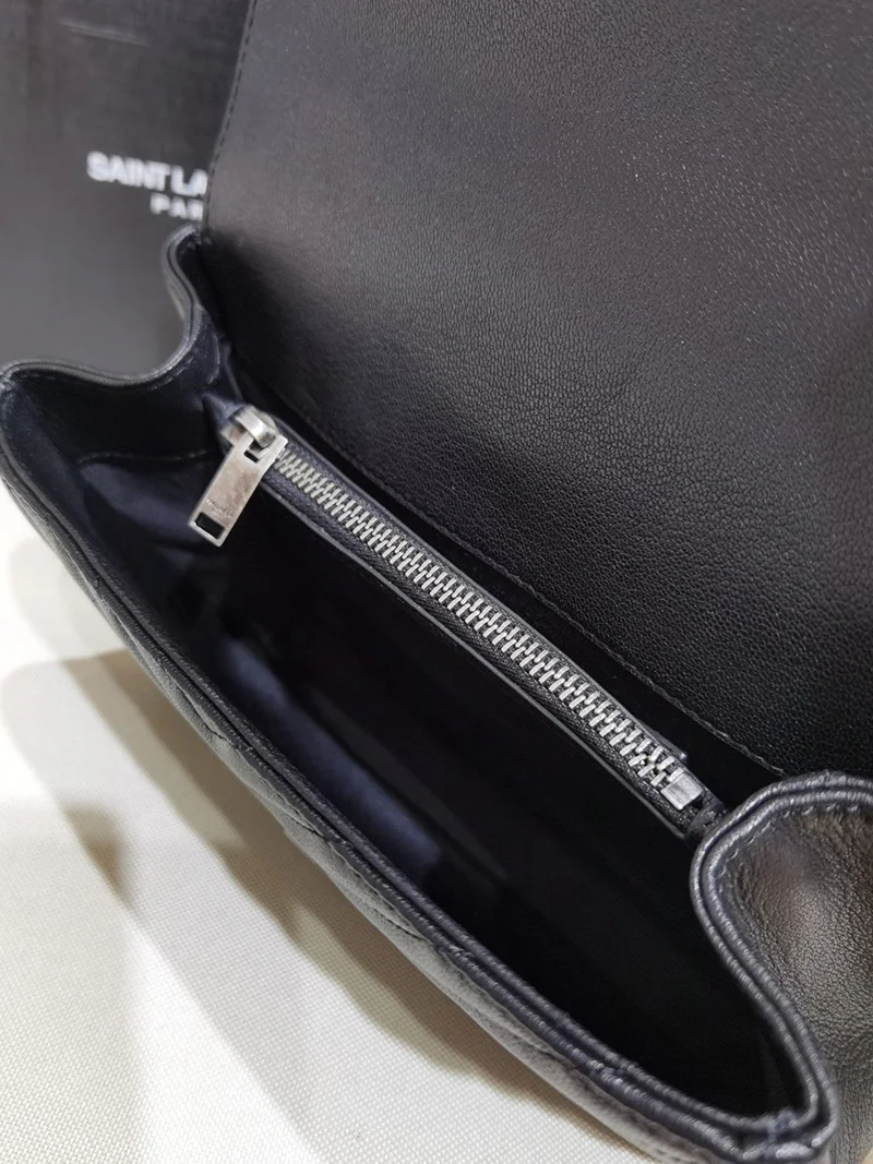 人気急上昇サンローラン ハンドバッグ スーパーコピー★カレッジ ミディアム マトラッセ Sad85470