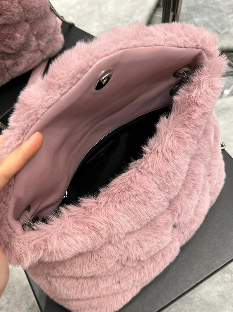 目を惹くカラーサンローラン ショルダーバッグ 偽物 ルル パファー スモール メリノシャーリング Saj38316