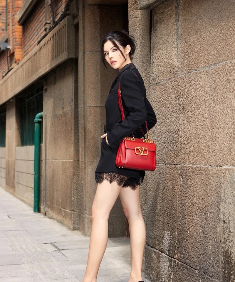 【日本未発売】【ヴァレンティノ ハンドバッグ 偽物】ROCKSTUD ALCOVE Vul31375