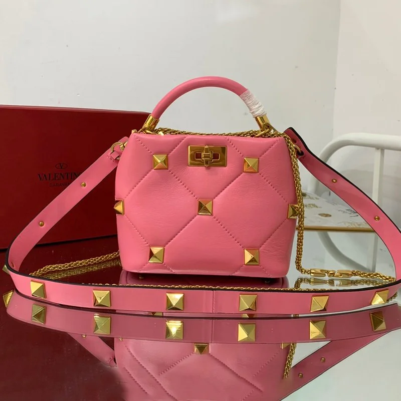 超希少!ヴァレンティノ ハンドバッグ 偽物 ROMAN STUD QUILTED Vut72437