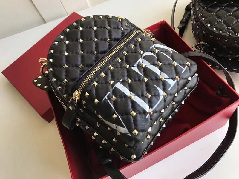 21AW新作 ヴァレンティノ コピーVALENTINO GARAVANI◎SPIKE.IT バックパックミニ Vun26505