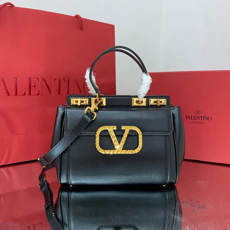 ★日本!!人気!【ヴァレンティノ ハンドバッグ 偽物】ROCKSTUD ALCOVE Vuy82117