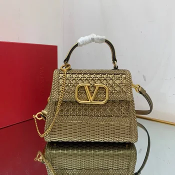 ヴァレンティノバッグ Vuy14915 スーパーコピー