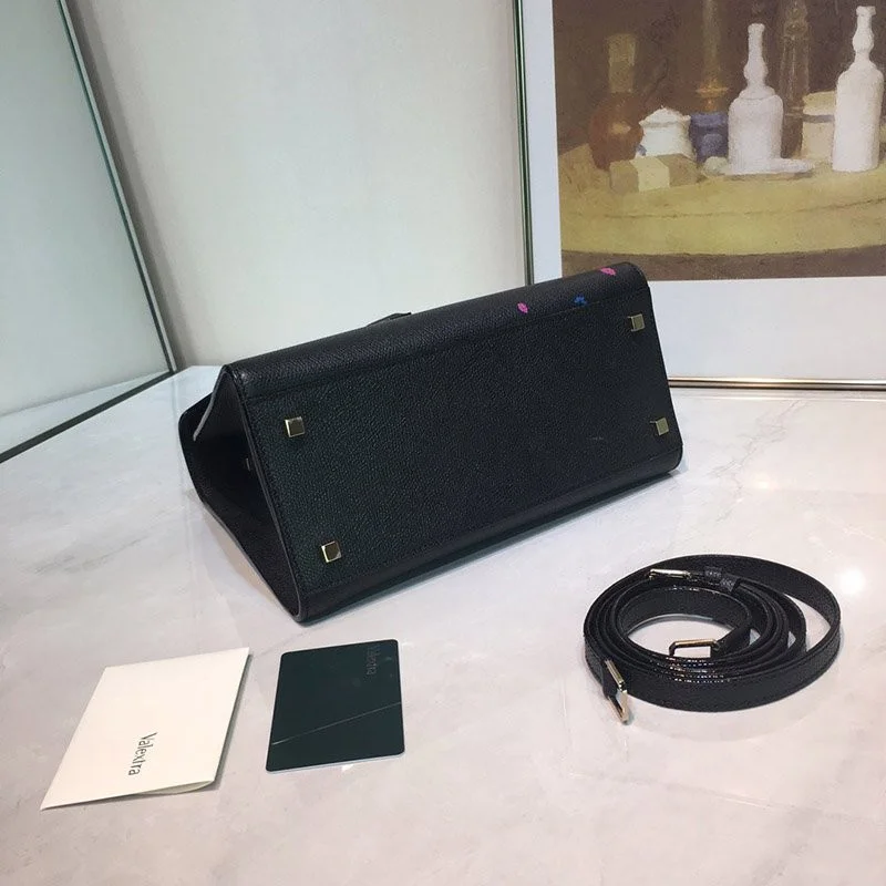 日本未入荷 ヴァレクストラ Iside イジィデ ミディアム ハンドバッグ 偽物 Vut04769