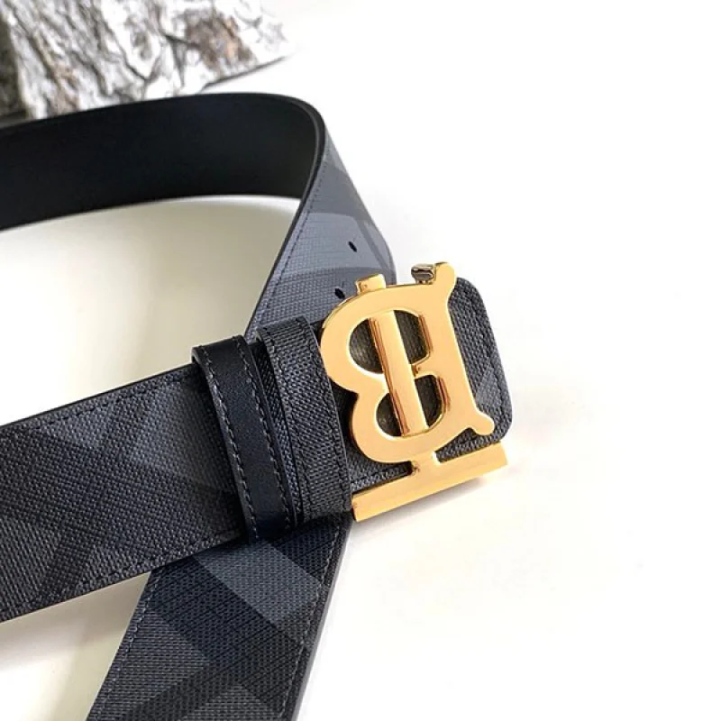 入手困難 バーバリー コピー リバーシブル チャコールチェック&レザー TBベルト Bag88100