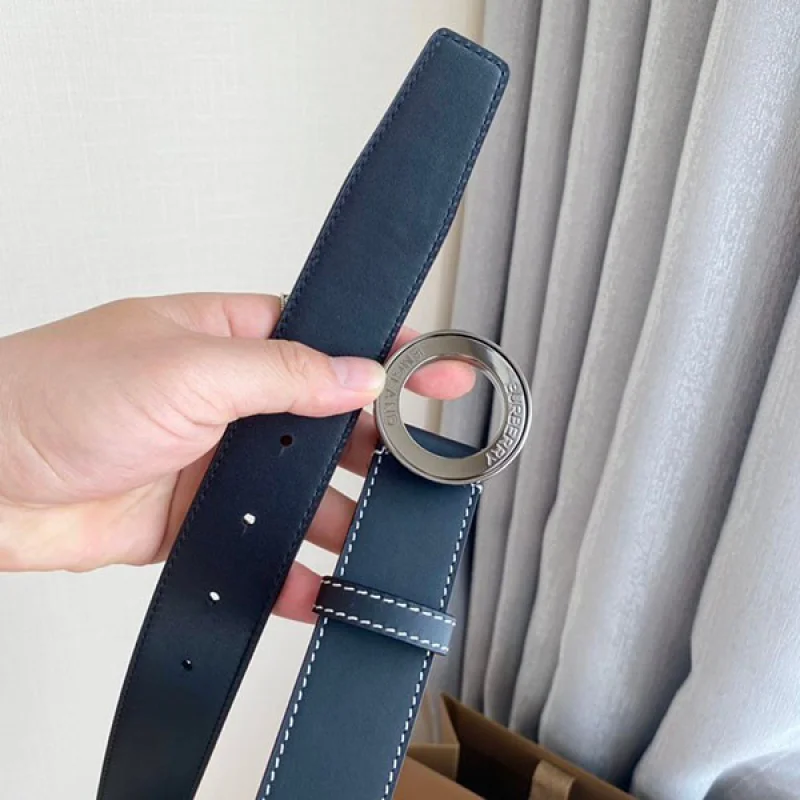 バーバリー エングレイブバックル レザーベルト 偽物 Bal16135